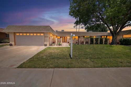 10916 W Cameo Dr, Sun City, AZ, 85351-2608 | Card Image