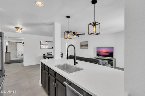 219-9270 E Mission Ln, Scottsdale, AZ, 85258-5030 | Card Image