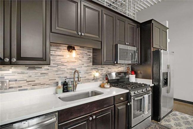 APT-2116 - 5200 Peachtree Rd, Condo with 1 bedrooms, 1 bathrooms and 2 parking in Chamblee GA | Image 9