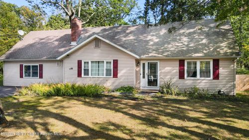200 Harry Wells Rd, Saugerties, NY, 12477-3850 | Card Image