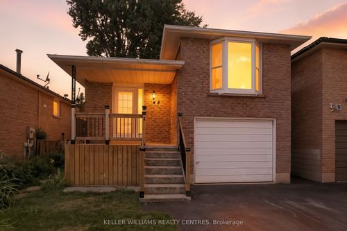 45 Zima Cres, Bradford, ON, L3Z2E7 | Card Image