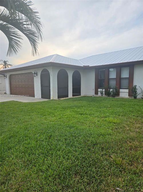 2361 Se Avalon Rd, Port St Lucie, FL, 34952-6502 | Card Image