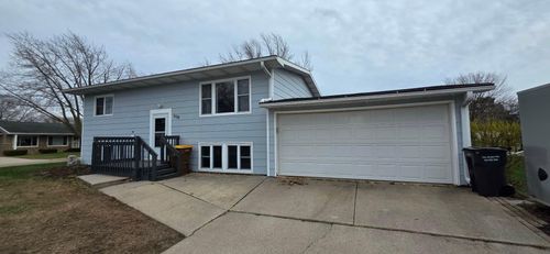 608 S 1st Ave E, Lake Mills, IA, 50450-1427 | Card Image