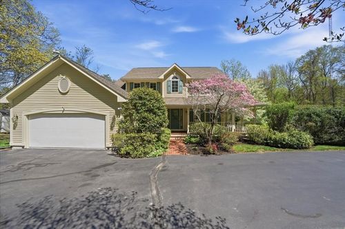 19 Pine Street, Rehoboth, MA, 02769 | Card Image