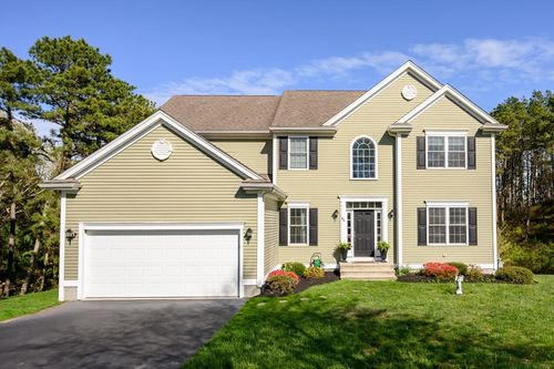 86 Pioneer Trl, Plymouth, MA, 02360-7007 | Card Image
