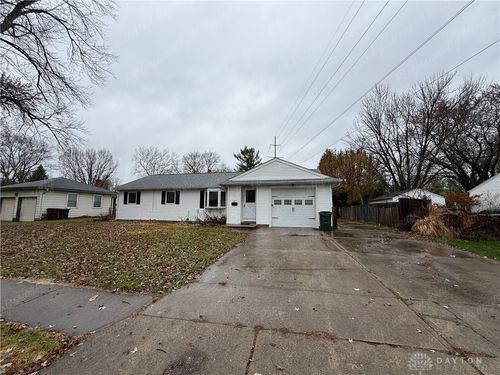 217 Wolf Ave, Englewood, OH, 45322-1638 | Card Image
