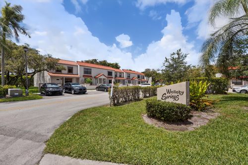 9409 Nw 42nd St, Sunrise, FL, 33351-7629 | Card Image