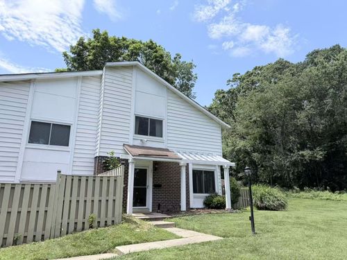 18711 Paprika Ct, GERMANTOWN, MD, 20874-2001 | Card Image