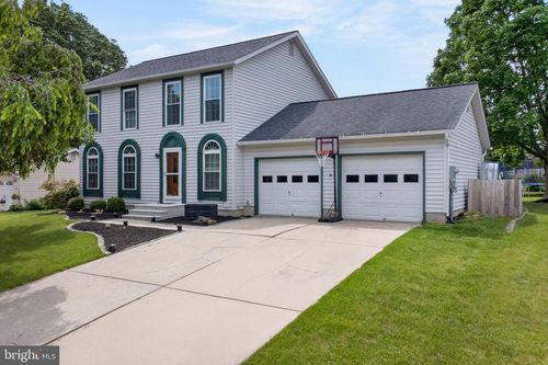 1095 Cherimoya St, YORK, PA, 17404-8356 | Card Image