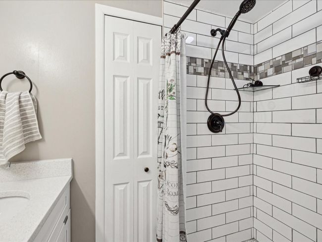 Master Bathroom | Image 14