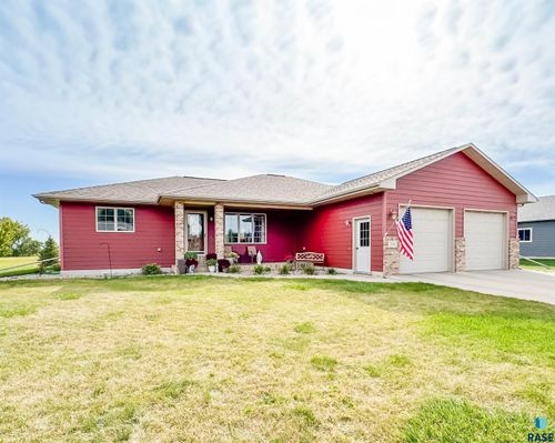 504 S Main Ave, Marion, SD, 57043-2142 | Card Image