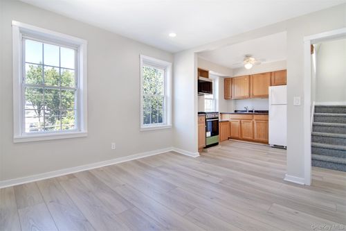 2-57 Sterling Ave, Harrison, NY, 10528-3511 | Card Image