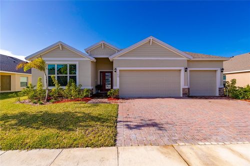 102 52nd Sq, Vero Beach, FL, 32968-2504 | Card Image