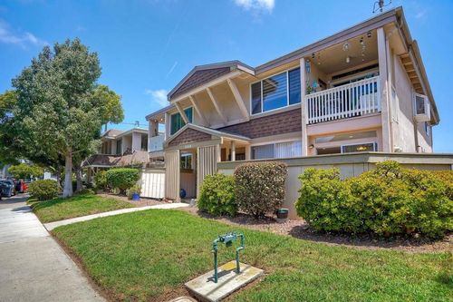 2-3852 Basilone, San Diego, CA, 92110 | Card Image