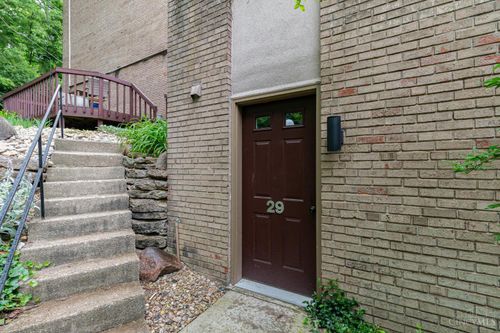 2500 Warsaw Ave, Cincinnati, OH, 45204-1579 | Card Image