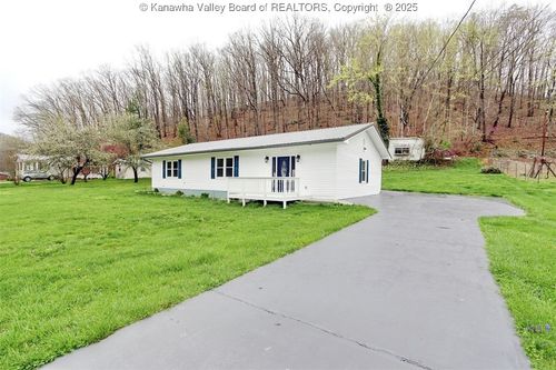 4486 Midway Rd, Yawkey, WV, 25573-9724 | Card Image