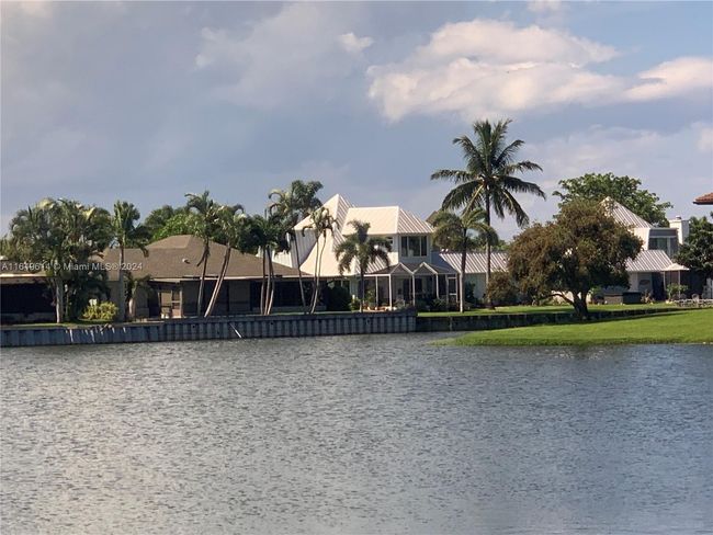 APT-3 - 6021 Se Landing Way, Condo with 2 bedrooms, 2 bathrooms and null parking in Stuart FL | Image 4
