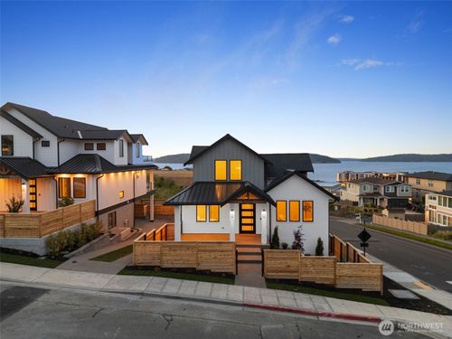 5301 N Commercial Street, Ruston, WA, 98407 | Card Image