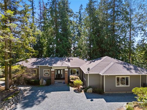 6608 Ivy St, Anacortes, WA, 98221-8263 | Card Image