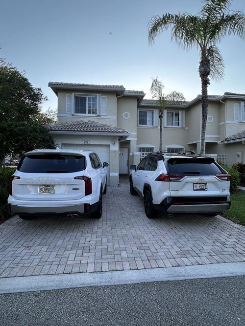 17031 Nw 22nd St, Pembroke Pines, FL, 33028-2048 | Card Image