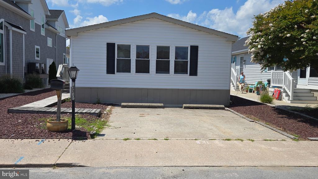 Residential in OCEAN CITY 3