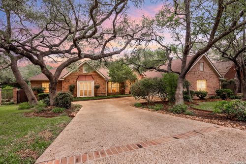 35 Inwood Mnr, San Antonio, TX, 78248-1634 | Card Image