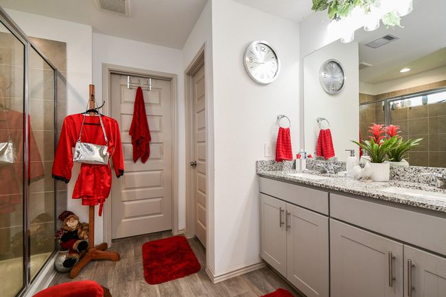 1237 Waterside Trce, House other with 4 bedrooms, 3 bathrooms and 2 parking in Sealy TX | Image 20