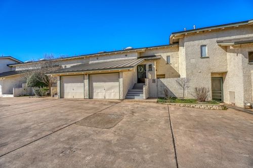 207 Hi Cir N, Horseshoe Bay, TX, 78657-6234 | Card Image