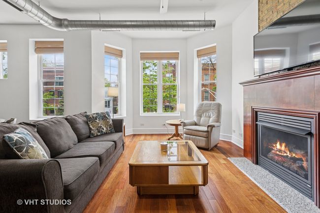 APT-2A - 2212 Campbell Ave, Condo with 2 bedrooms, 2 bathrooms and 1 parking in Chicago IL | Image 4