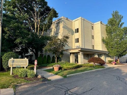 apt-206-770 Deer St, Plymouth, MI, 48170-1729 | Card Image