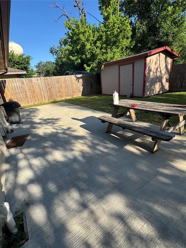 209 W 8 Th St, House other with 3 bedrooms, 1 bathrooms and null parking in Deer Park TX | Image 16