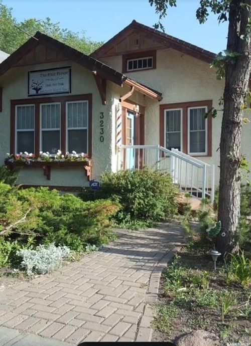3230 13th Ave, Regina, SK, S4T1P4 | Card Image
