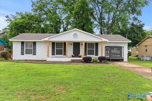 4021 Knollbrook Dr Nw, Huntsville, AL, 35810-1831 | Card Image