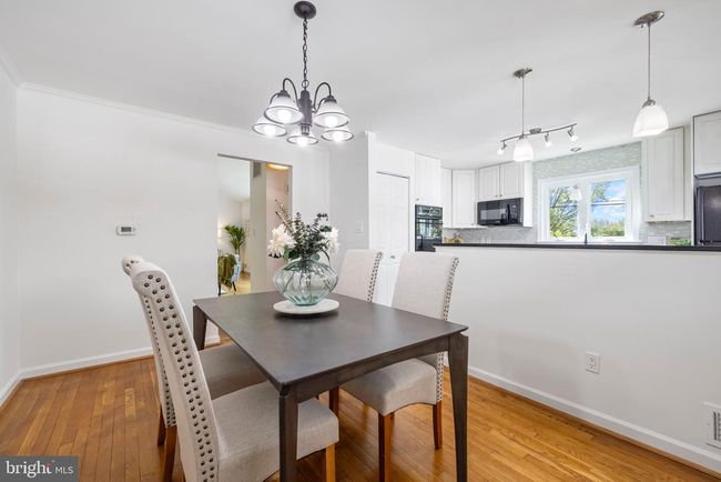 9821 Singleton Dr, House other with 5 bedrooms, 4 bathrooms and null parking in BETHESDA MD | Image 7
