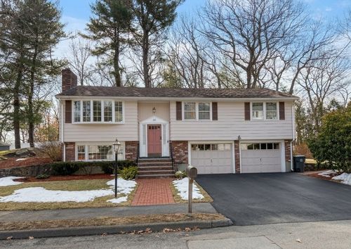 22 Susan Dr, Saugus, MA, 01906 | Card Image