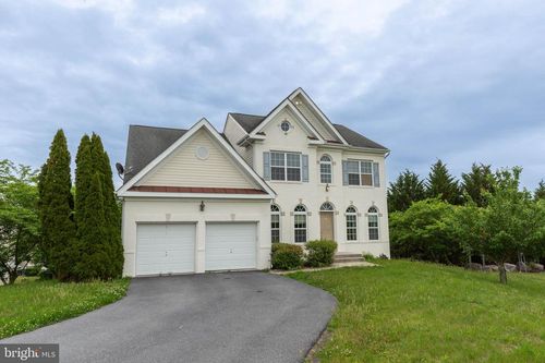 391 Sheerer Dr, MARTINSBURG, WV, 25404-7693 | Card Image
