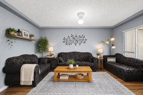 20-3075 Trethewey St, Abbotsford, BC, V2T3R4 | Card Image