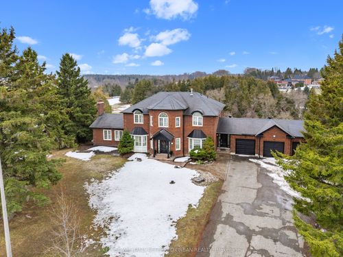 17 Sleepy Hollow Lane, Stouffville, ON, L4A3G7 | Card Image