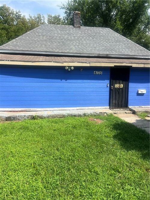 4135 Garfield Ave, Kansas City, MO, 64130-1128 | Card Image