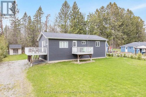 3554 John St, Brechin, ON, L0K1B0 | Card Image