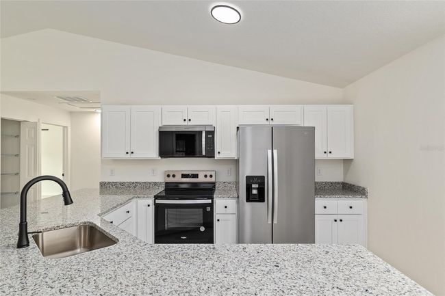 24375 Nw Foxglove Ln, House other with 3 bedrooms, 2 bathrooms and null parking in DUNNELLON FL | Image 13