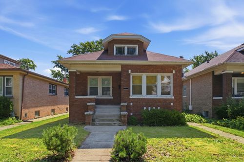 1112 S Taylor Ave, Oak Park, IL, 60304-2231 | Card Image