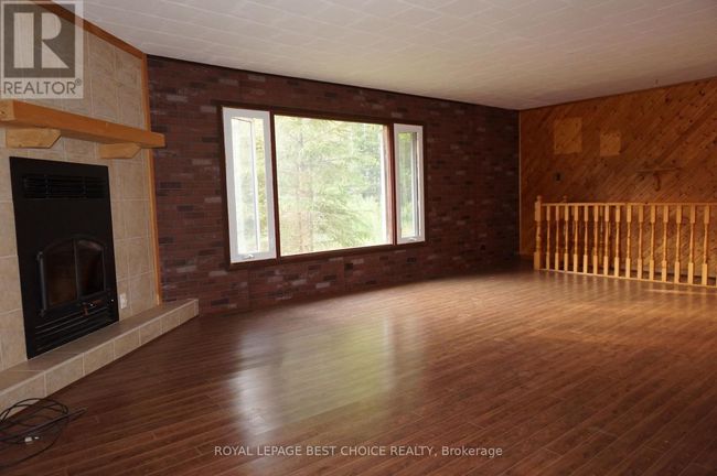 994328 Highway 11, House other with 4 bedrooms, 4 bathrooms and 6 parking in Cobalt ON | Image 6