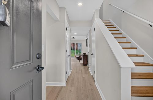 404 Andrea Ln, Hanahan, SC, 29410-8627 | Card Image