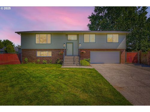 1112 Ne 22nd St, Gresham, OR, 97030-3002 | Card Image
