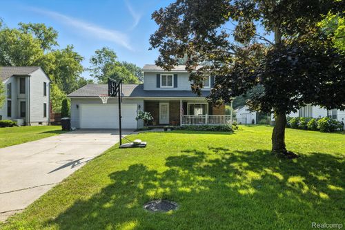 3544 Old Farm Ln, Fort Gratiot, MI, 48059-4019 | Card Image