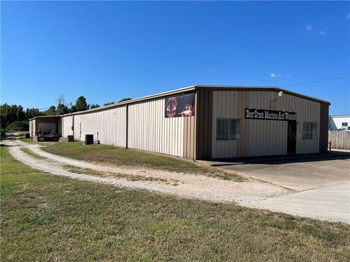 320 W Industrial Park Rd, Harrison, AR, 72601-6803 | Card Image