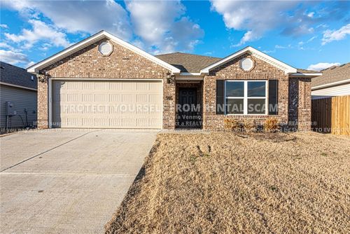 916 E Bunting Street, Fayetteville, AR, 72701 | Card Image