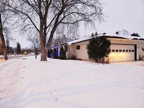 245 Kneale Avenue N, Thief River Falls, MN, 56701 | Card Image