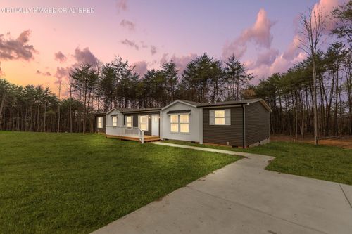 569 Athens Pike, Etowah, TN, 37331 | Card Image
